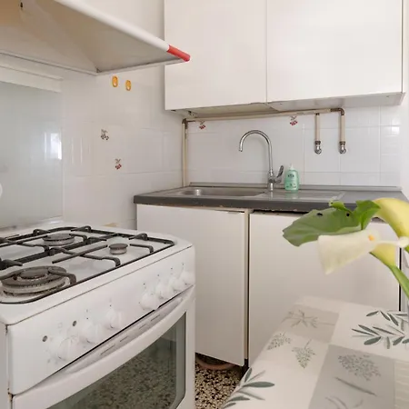 Agostina Apartment Vesima